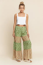 Load image into Gallery viewer, J.NNA - Multi Floral Print Wide Leg Pants Green Multi
