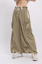 Load image into Gallery viewer, ELASTIC WAIST BAND WITH STRONG MULTI POCKET PANTS  SHIP 09-14-2026
