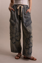 Load image into Gallery viewer, Bluevelvet - FLOWER PATCHWORK CARGO DENIM PANTS
