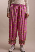 Load image into Gallery viewer, FLORAL RUFFLE HEM LOUNGE PANTS ( SHIP  8-27)
