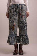 Load image into Gallery viewer, Bluevelvet - Daisy Denim Bloomer

