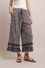 Load image into Gallery viewer, Bluevelvet - FLORAL PRINTED WITH LACE TRIM ELSTIC WAIST PANTS
