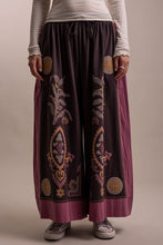 Load image into Gallery viewer, EMBROIDERY ELASTIC WASIT BAND WIDE PANTS
