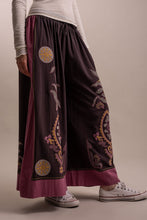 Load image into Gallery viewer, EMBROIDERY ELASTIC WASIT BAND WIDE PANTS
