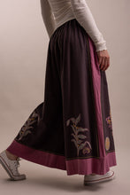 Load image into Gallery viewer, EMBROIDERY ELASTIC WASIT BAND WIDE PANTS
