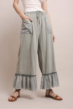 Load image into Gallery viewer, ELASTIC WAIST WITH TIE CASUAL PANTS
