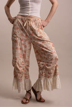 Load image into Gallery viewer, Bluevelvet - FLOWER PRINT RUFFLE LACE HEM PANTS
