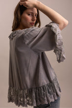 Load image into Gallery viewer, SOLID RUFFLE FRONT TIE TOP
