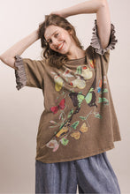 Load image into Gallery viewer, Bluevelvet - BUTTERFLY PRINT RUFFLE SHORT SLEEVE T-SHIRT
