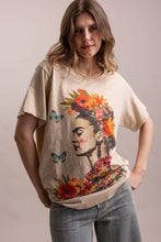Load image into Gallery viewer, Bluevelvet - FRIDA KALHO PRINT SHORT SLEEVE T-SHIRT ship 9-15

