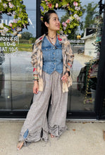 Load image into Gallery viewer, A Rare Bird - Peekaboo Pant
