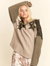 Load image into Gallery viewer, Davi &amp; Dani - Star Peace Patchwork Fabric Hoodie Top

