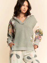 Load image into Gallery viewer, Davi &amp; Dani - Soft Waffle Knit Flower Patchwork Hoodie Top
