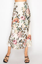 Load image into Gallery viewer, Origami - Long Satin Skirt - Leo/Floral
