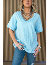 Load image into Gallery viewer, Raw Edge Detail Cotton V Neck Top
