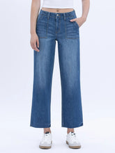 Load image into Gallery viewer, Lovervet - High Rise Crop Utility Pocket Straight Jeans
