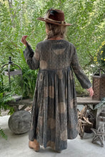 Load image into Gallery viewer, Jaded Gypsy -Glimpse of the Moon Duster
