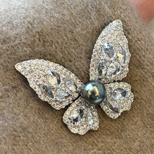 Load image into Gallery viewer, HCB - Vintage Butterfly Pearl Brooch
