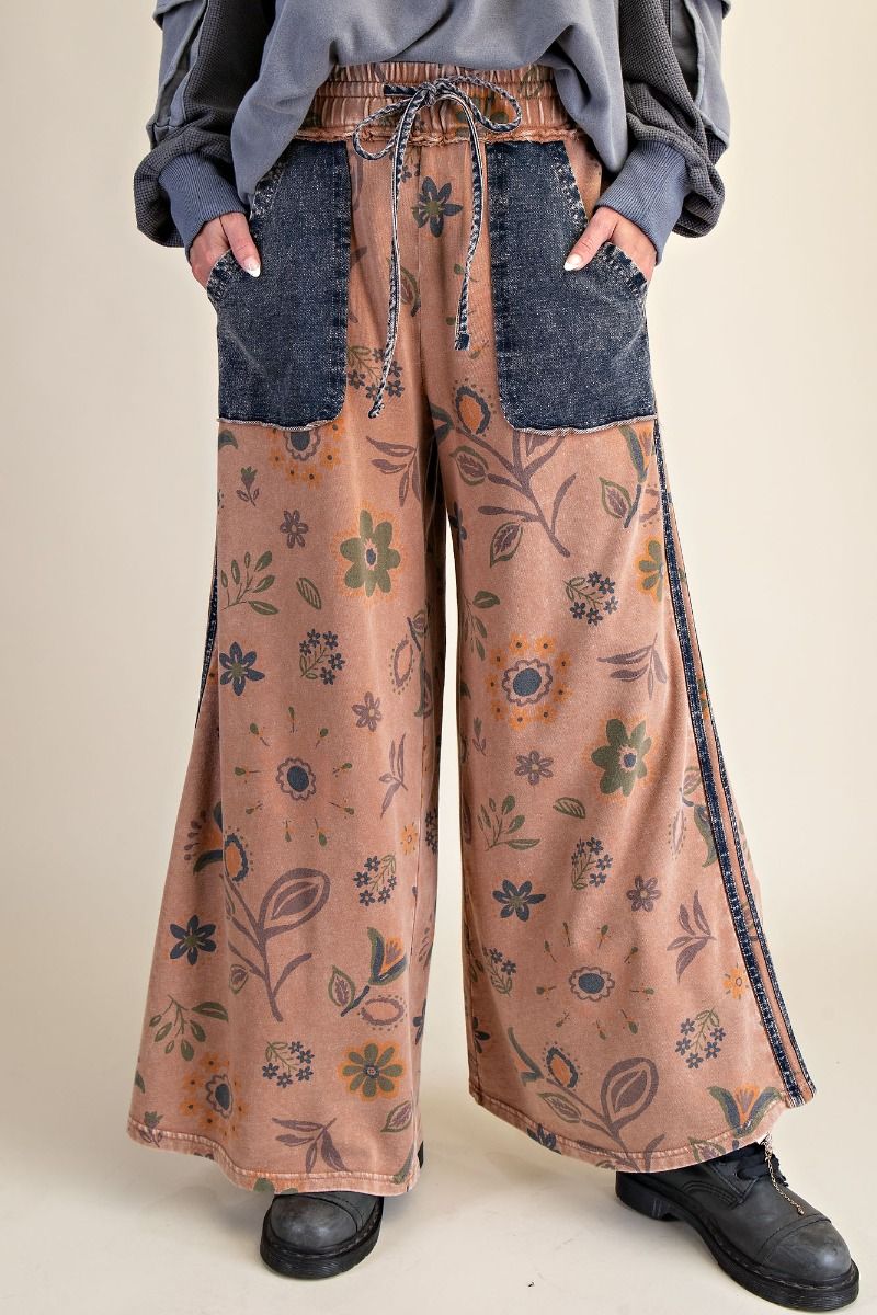 FLORAL PRINTED MINERAL WASHED PANTS