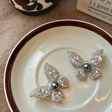 Load image into Gallery viewer, HCB - Vintage Butterfly Pearl Brooch
