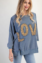 Load image into Gallery viewer, EASEL - LOVE PATCH FRONT WASHED TERRY PULLOVER
