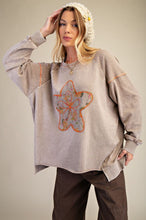 Load image into Gallery viewer, EASEL- Star Patch Front Washed Terry Pullover
