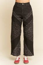 Load image into Gallery viewer, Davi &amp; Dani - Wide Opening Denim Ditsy Floral And Paisley Print Pants
