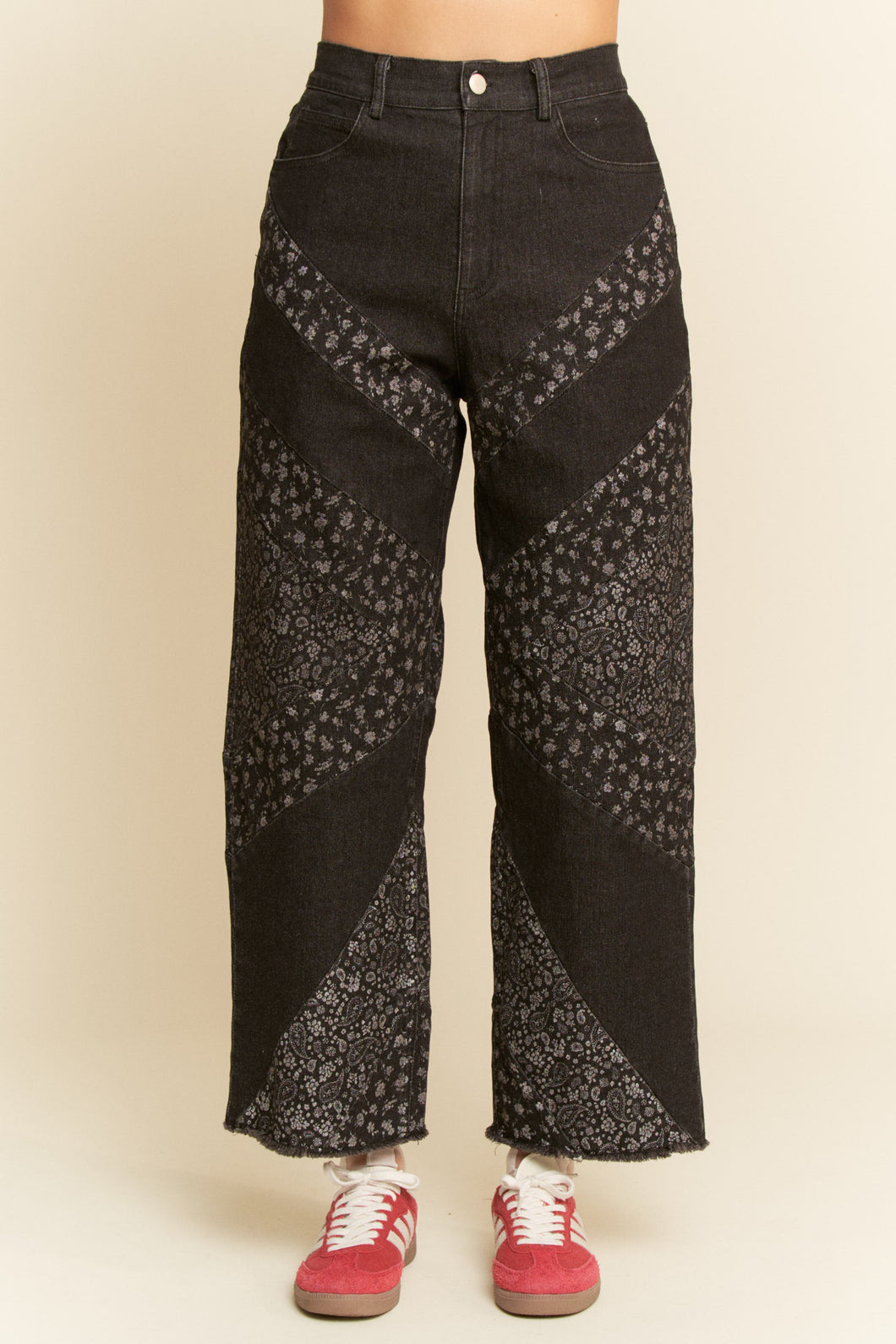 Davi & Dani - Wide Opening Denim Ditsy Floral And Paisley Print Pants
