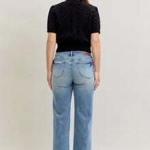 Load image into Gallery viewer, Judy Blue - MR 90&#39;s Straight Rigid Magic Destroy Jeans
