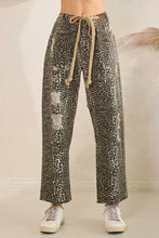 Load image into Gallery viewer, Oli &amp; Hali - Washed Distressed Camouflage Pants
