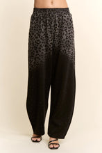 Load image into Gallery viewer, Dani &amp; Davi - Jogger Style Pants Striking Gradient Effect
