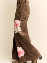 Load image into Gallery viewer, Davi &amp; Dani - Floral Print Wide Leg Denim Pants
