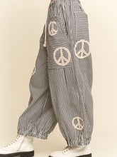Load image into Gallery viewer, Davi &amp; Dani - Peace Sign Pinstripe  Pants  Black
