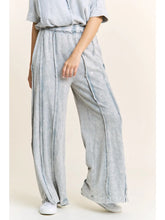 Load image into Gallery viewer, Mineral Wash Raw Outseam Wide Leg Pants
