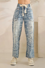 Load image into Gallery viewer, Oli &amp; Hali - WASHED PAISLEY PATCH PRINT DENIM
