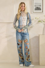 Load image into Gallery viewer, Oli &amp; Hali - WASHED HEART CUTOUT JEANS
