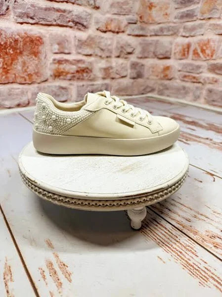 Outwoods Shoes - Shauna-12 Cream  Pearl Sneakers