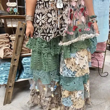 Load image into Gallery viewer, A Rare Bird - Tea Party Pant
