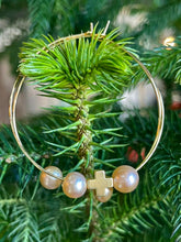 Load image into Gallery viewer, A Prayer For You Pearl Earrings
