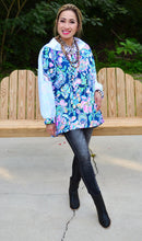 Load image into Gallery viewer, HC Southern Floral Pullover
